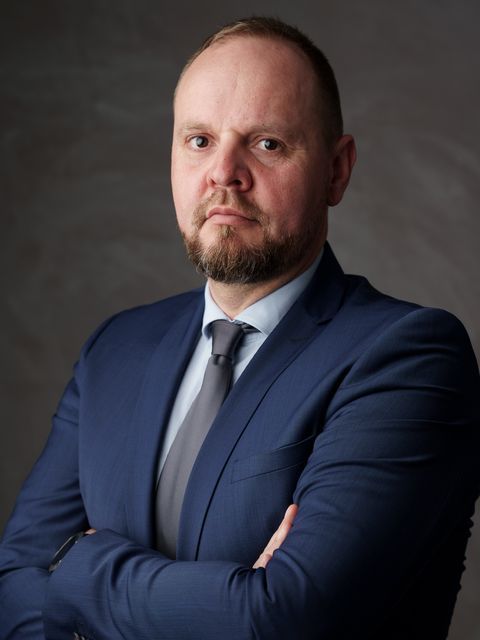 #27 Bratislav Veljovic